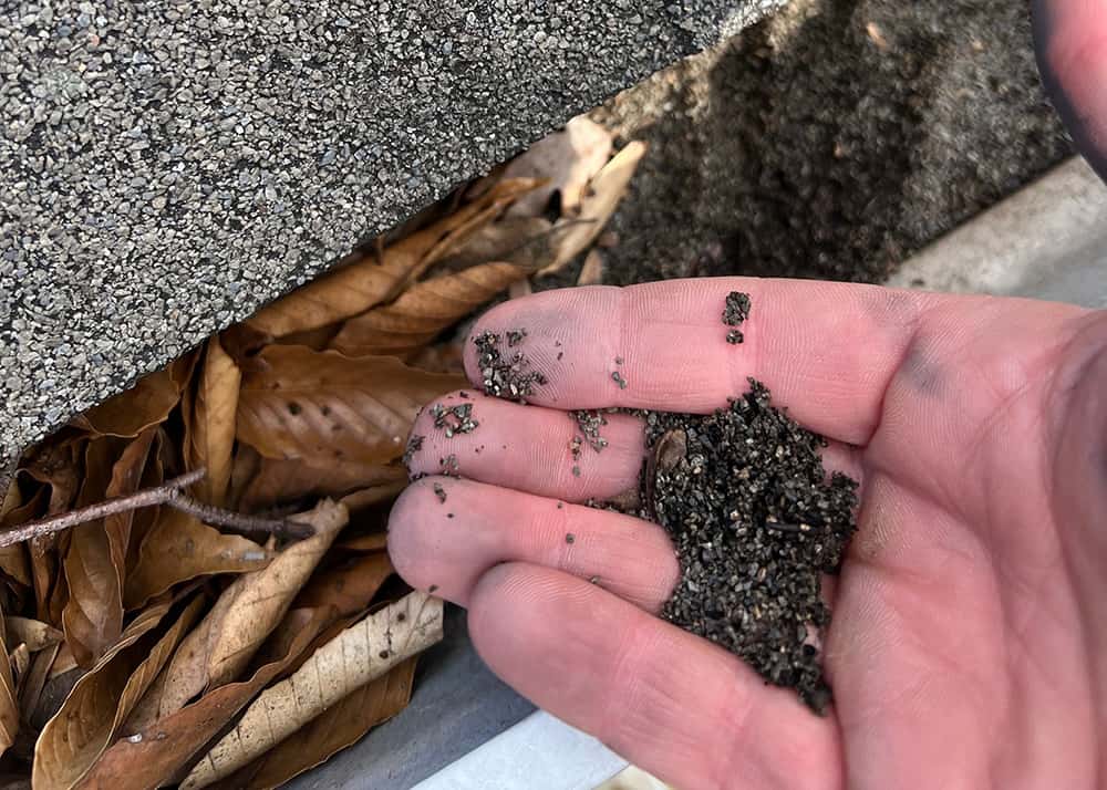 Roof granules